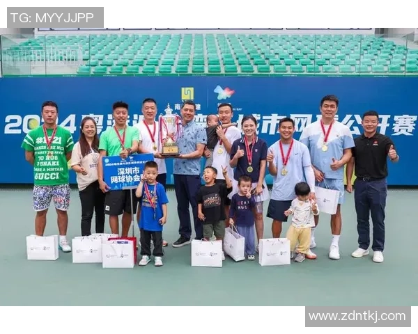 广州网球队与深圳网球队赛后复盘分析双方状态与表现的全面对比 广州网球队与深圳网球队赛后复盘分析双方状态与表现的全面对比